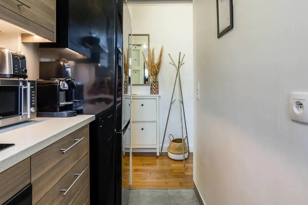 Premium Flat In Paris Well Furnished 16Th District Apartment